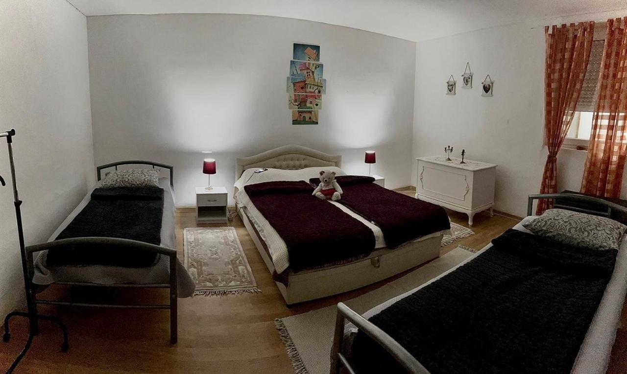 Bojana12 Appartement Bačka Palanka Buitenkant foto